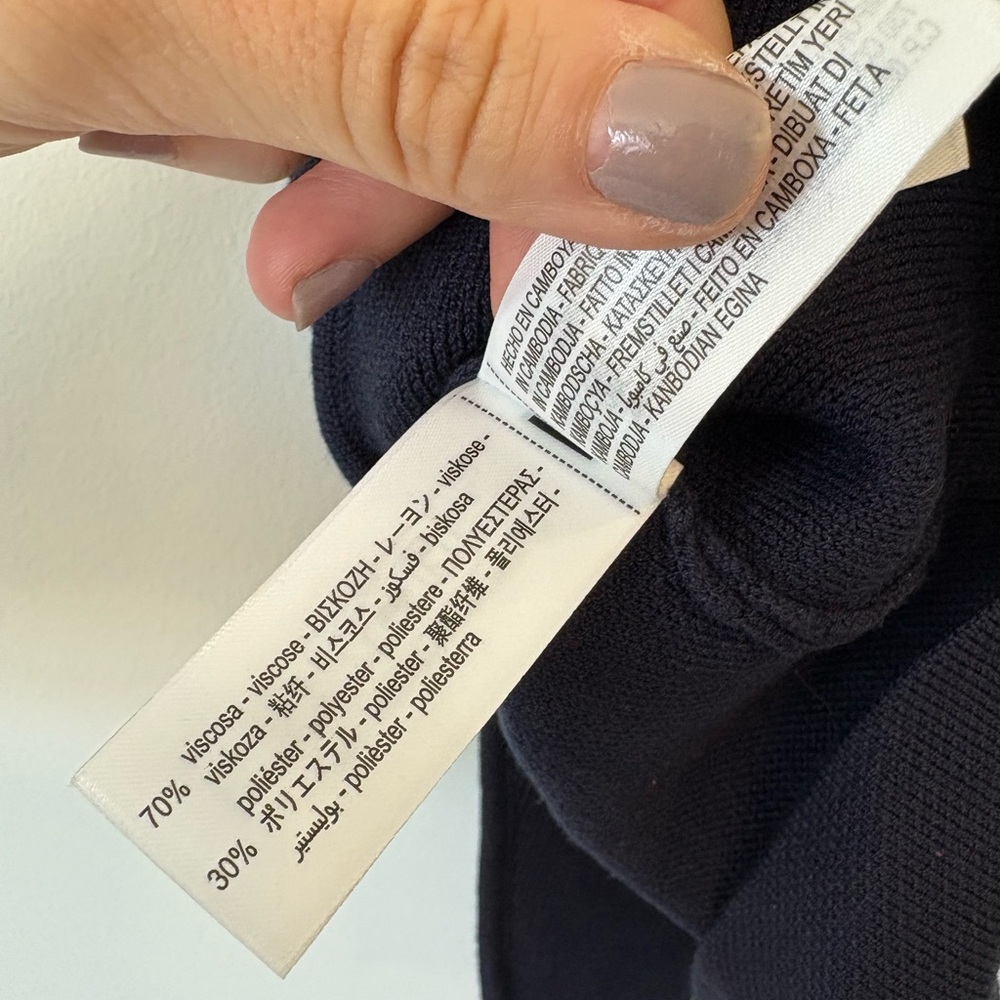 ZARA Navy Sleeveless Button-Front Knit Top Vest with hammered buttons NWT XS - Picture 6 of 6